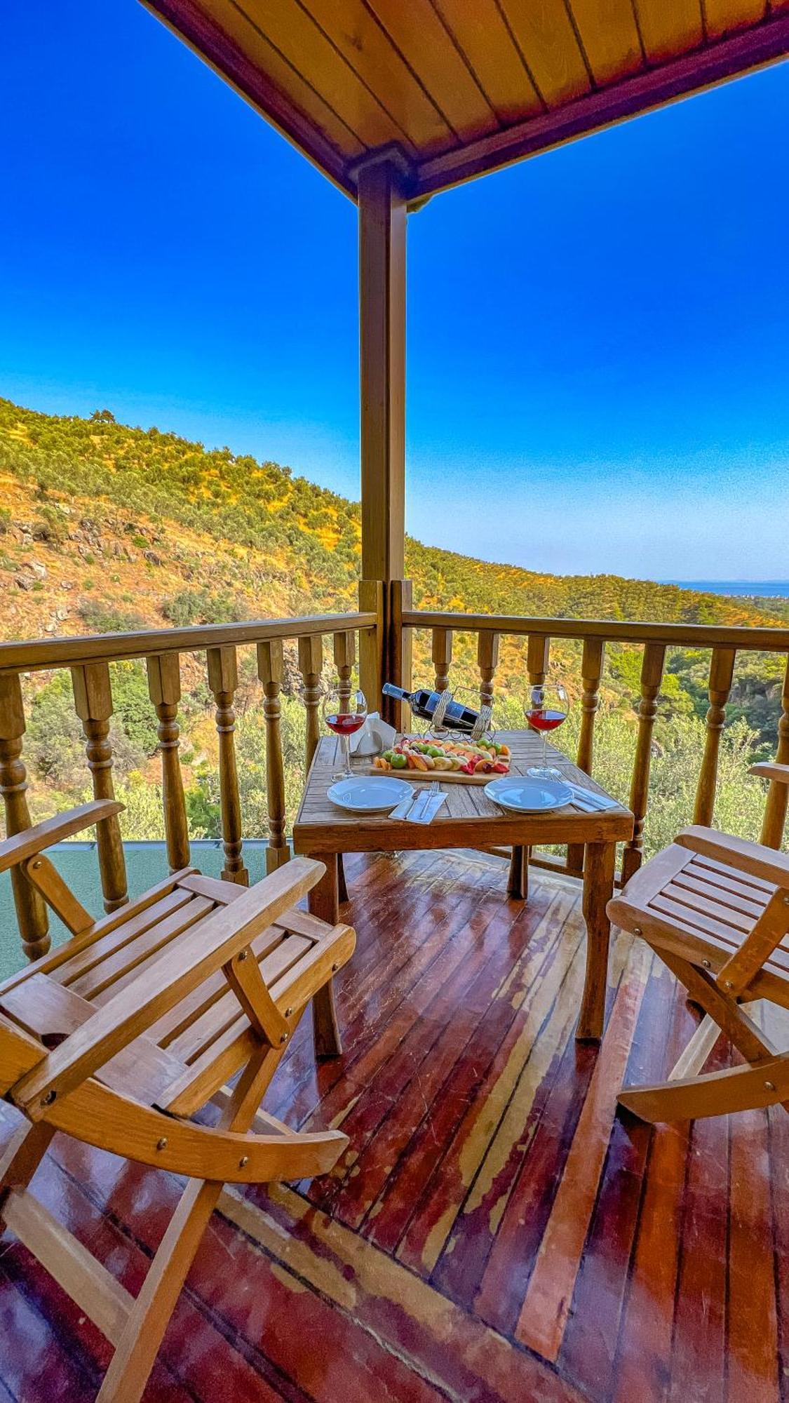 Kazdagi Atila Bey Konagi Hotel Ayvacik Екстериор снимка